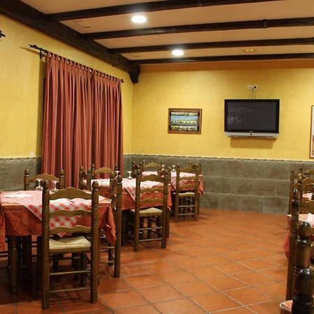 Hostal Santa Ana Madridejos Zewnętrze zdjęcie